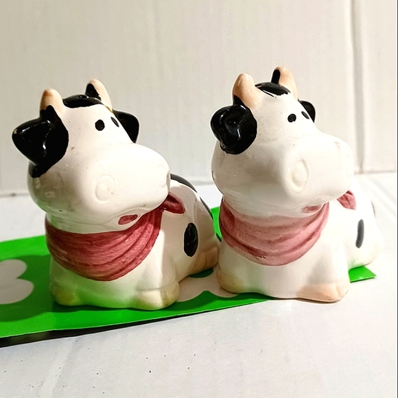 COW Ceramic Sal & Pepper Shakers EUC - Picture 10 of 10